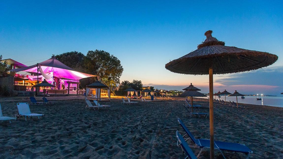 Island Kavos Hotel Exterior photo