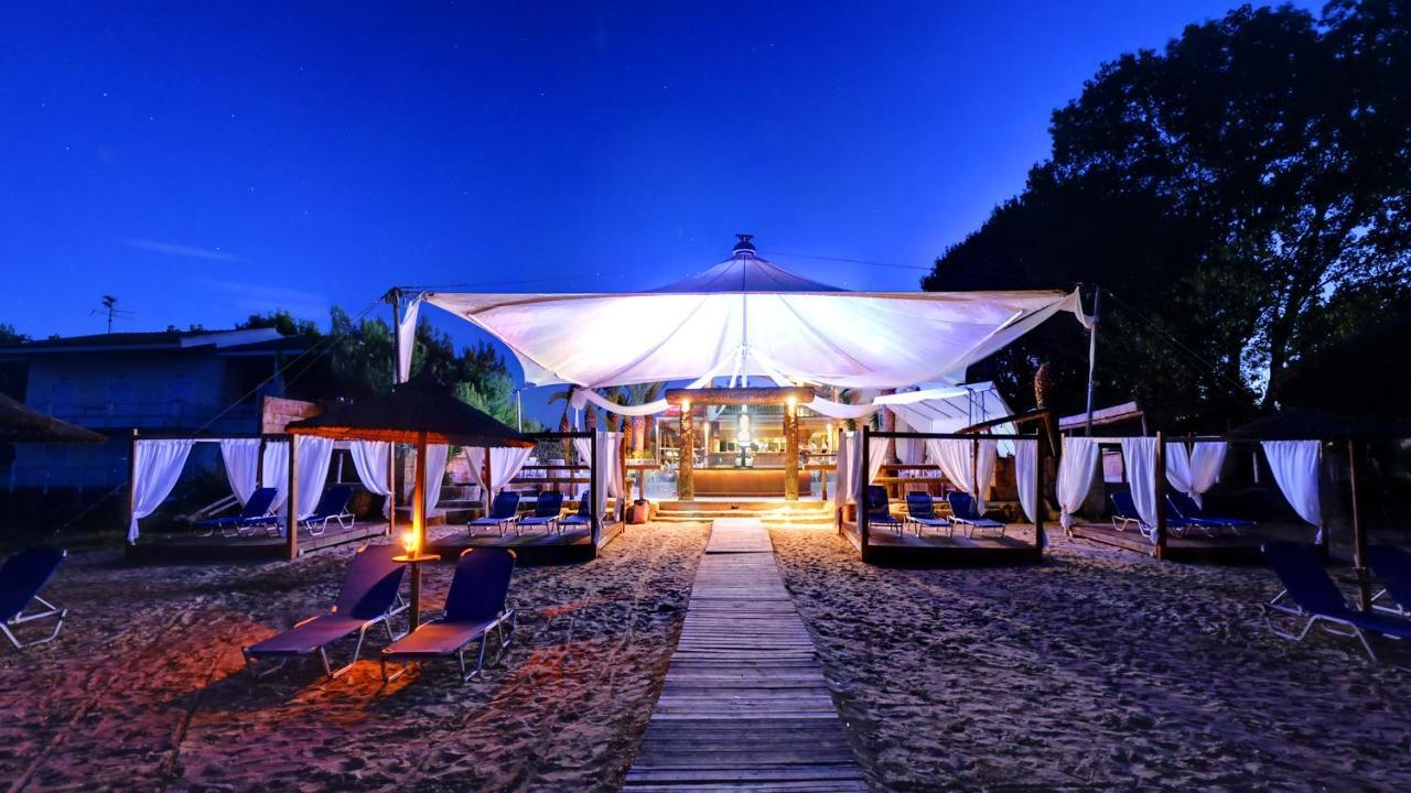Island Kavos Hotel Exterior photo