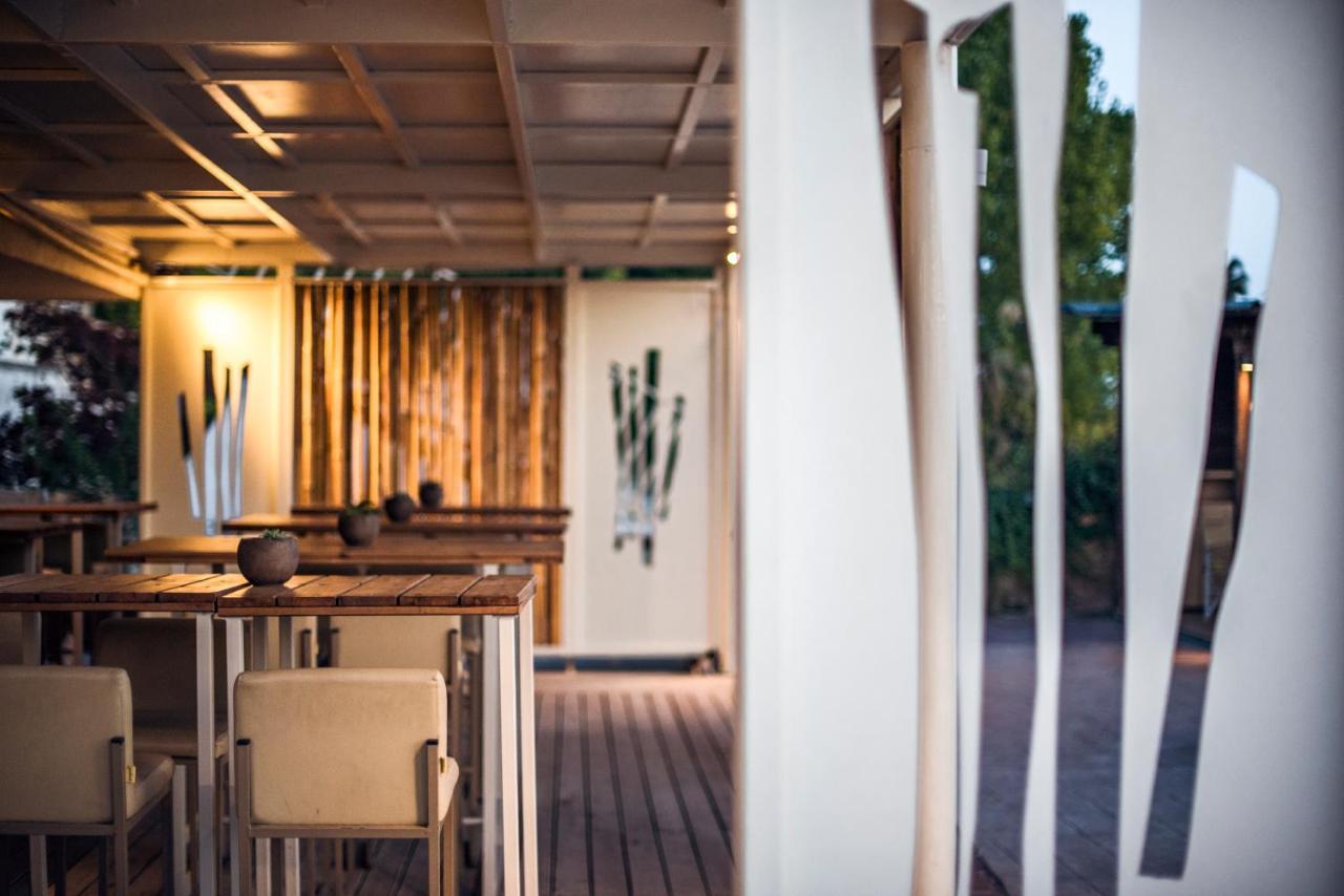 Island Kavos Hotel Exterior photo